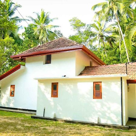 Kandy Spice Villa Buitenkant foto