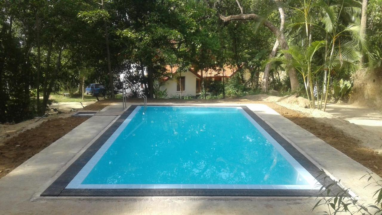 Kandy Spice Villa Buitenkant foto